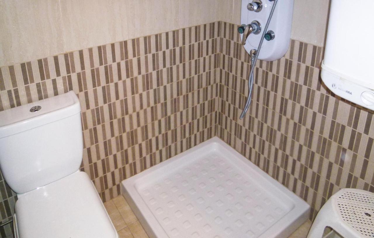 Apartamento In Benalmdena Costa With 1 Bedrooms, Wifi And Outdoor Swimming Pool *